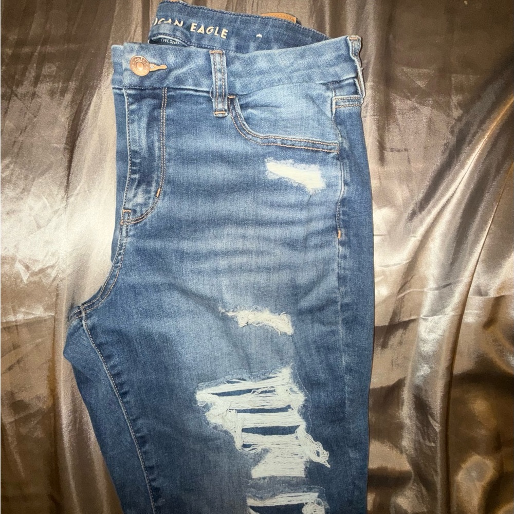 American Eagle Distressed Blue Jeans